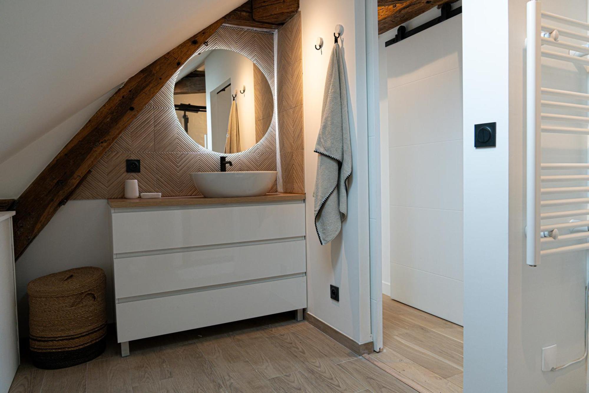 Velvet - Best Keys - Maison Duplex Elegante - Plein Centre Ville - Deco Minimaliste & Cosy - Literie Haut De Gamme - 2 Chambres Separees - Lit Queen Size & 1 Canape Convertible - Smart Tv - Wifi Fibre - Check-In Autonome Sens Eksteriør bilde