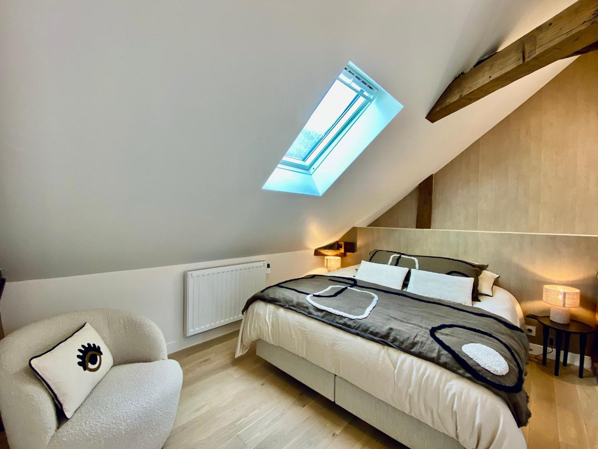Velvet - Best Keys - Maison Duplex Elegante - Plein Centre Ville - Deco Minimaliste & Cosy - Literie Haut De Gamme - 2 Chambres Separees - Lit Queen Size & 1 Canape Convertible - Smart Tv - Wifi Fibre - Check-In Autonome Sens Eksteriør bilde