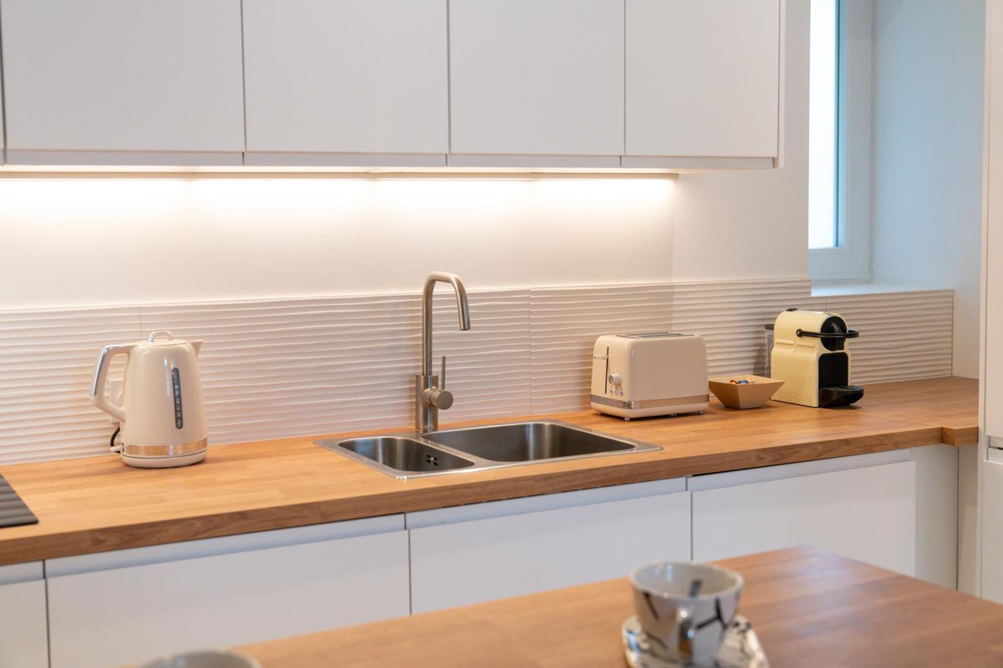 Velvet - Best Keys - Maison Duplex Elegante - Plein Centre Ville - Deco Minimaliste & Cosy - Literie Haut De Gamme - 2 Chambres Separees - Lit Queen Size & 1 Canape Convertible - Smart Tv - Wifi Fibre - Check-In Autonome Sens Eksteriør bilde